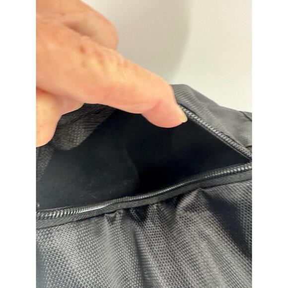 Adidas Black With Pink Accents Drawstring Bag With Mesh Panel - Picture 4 of 5